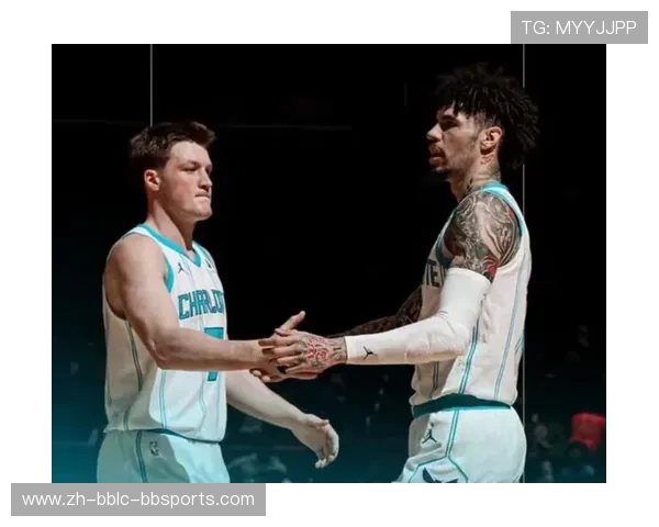 克尼佩尔谈与三球三分王竞争坦言未关注彼此数据相差多少